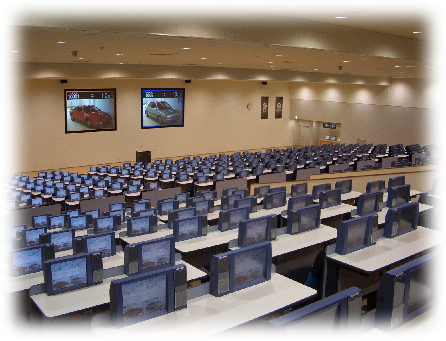 オークション会場